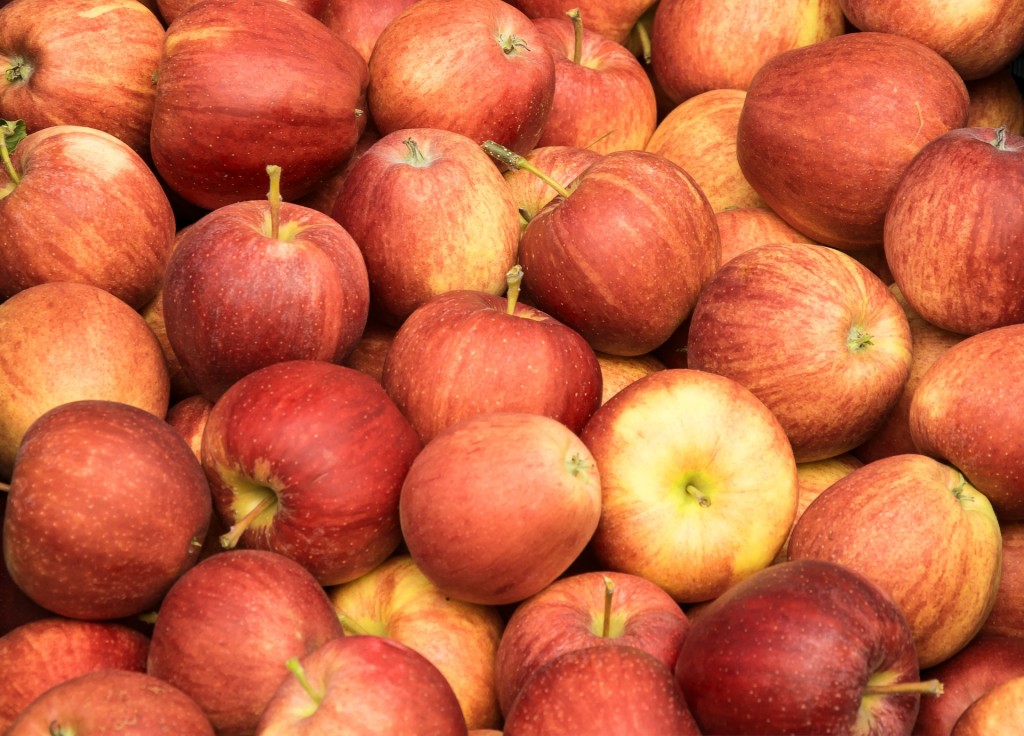 apple-2913910_1920